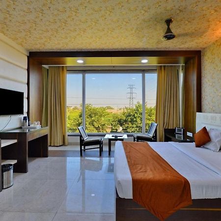 Hotel Tilak Bhopal Exterior photo