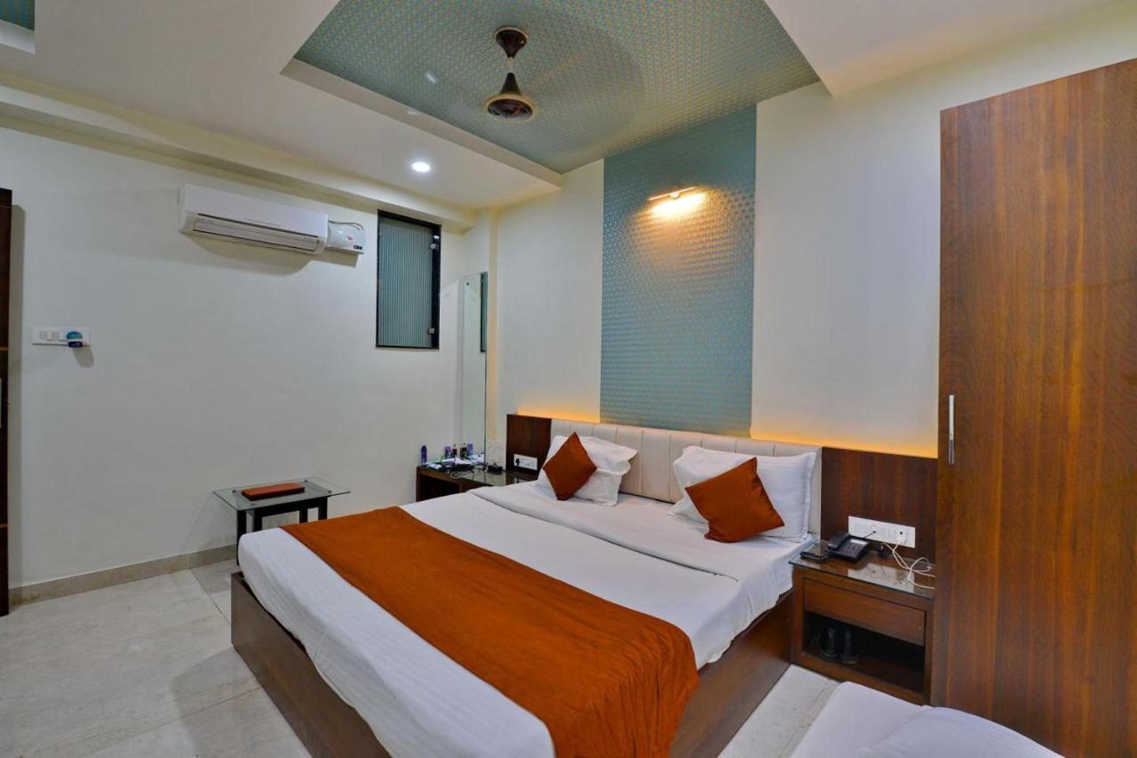 Hotel Tilak Bhopal Exterior photo