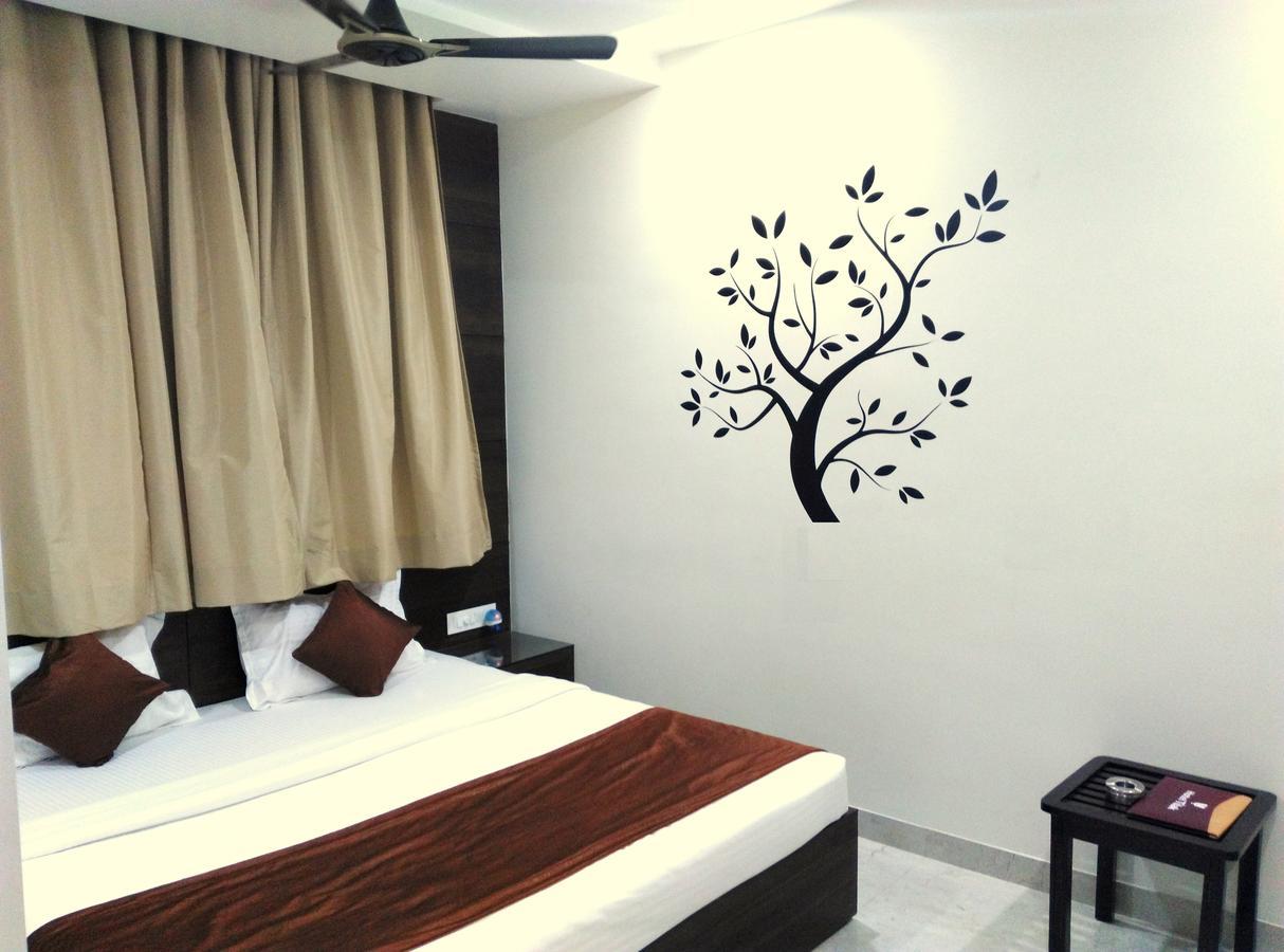 Hotel Tilak Bhopal Exterior photo