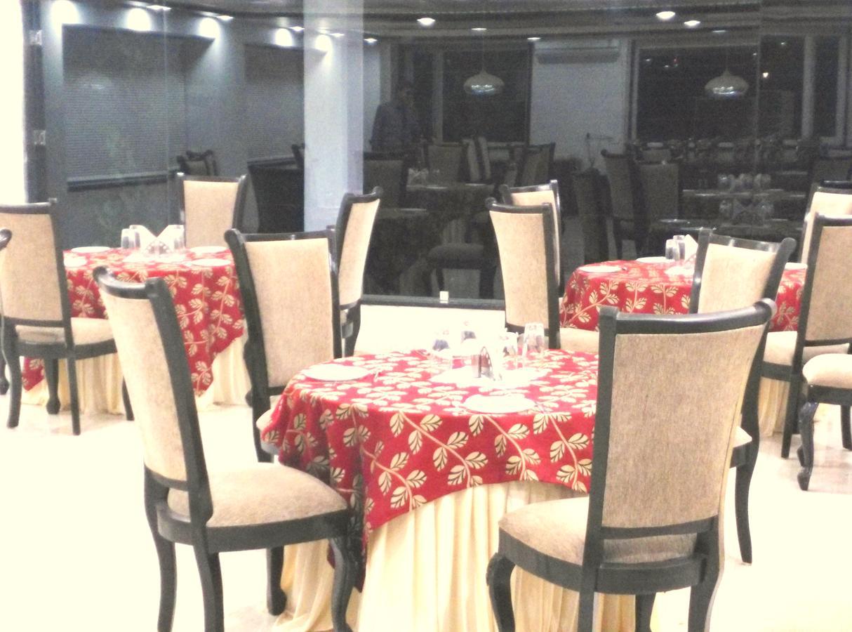Hotel Tilak Bhopal Exterior photo